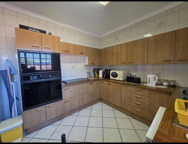 3 BEDROOM TOWNHOUSE FOR SALE IN NEW REDRUTH